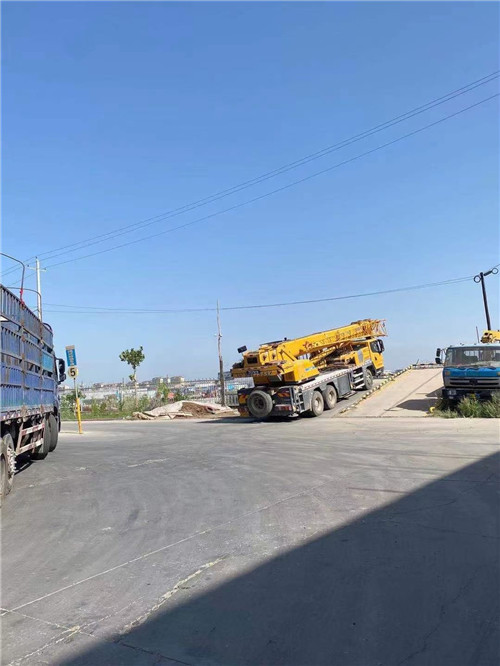 惠水县25吨吊车的租赁价格大概是多少？